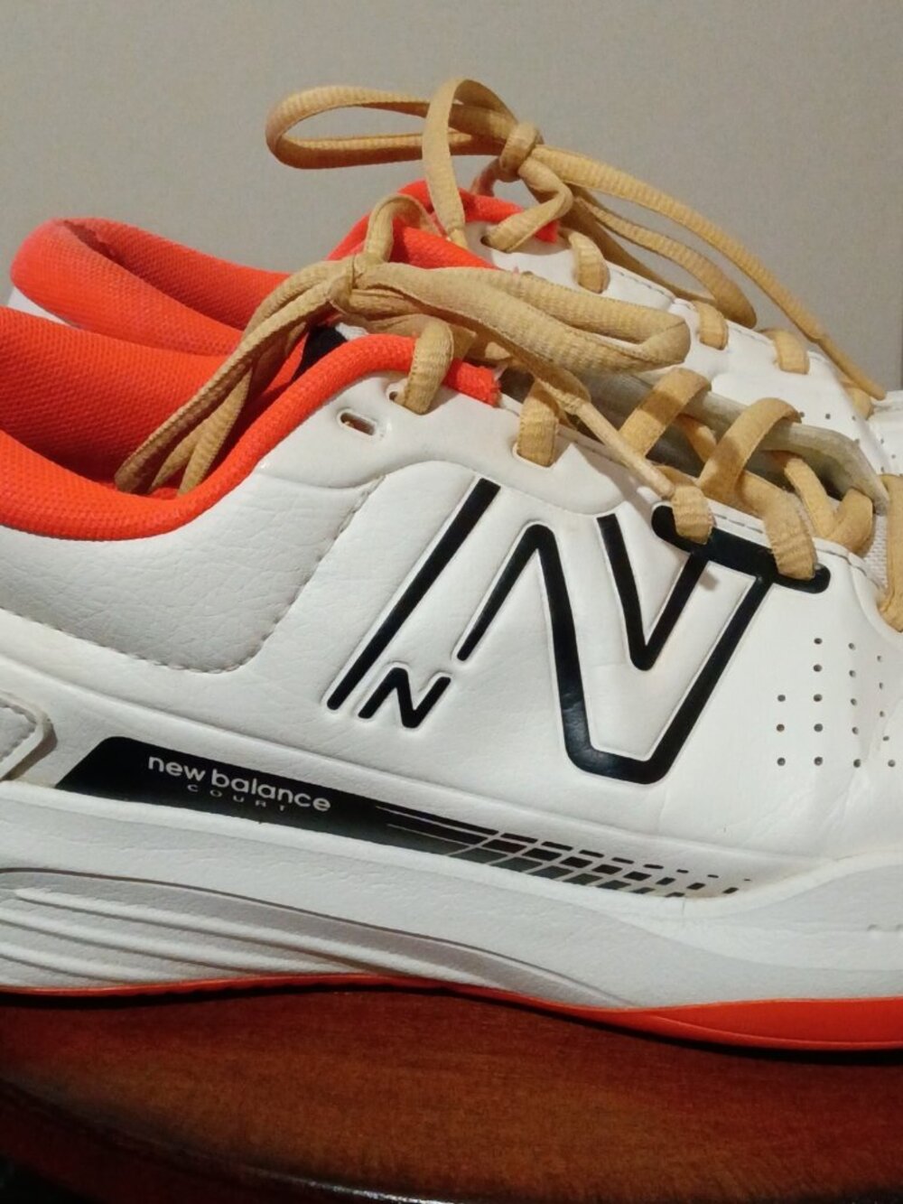 New Balance Women`s Tennis Shoes 696 V5 Women Size 9.5 Sea Salt Neon Dragonfly - Picture 4 of 14